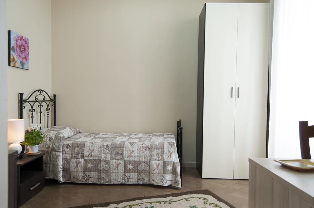 B&B Villa Roma Πιάτσα Αρμερίνα Εξωτερικό φωτογραφία